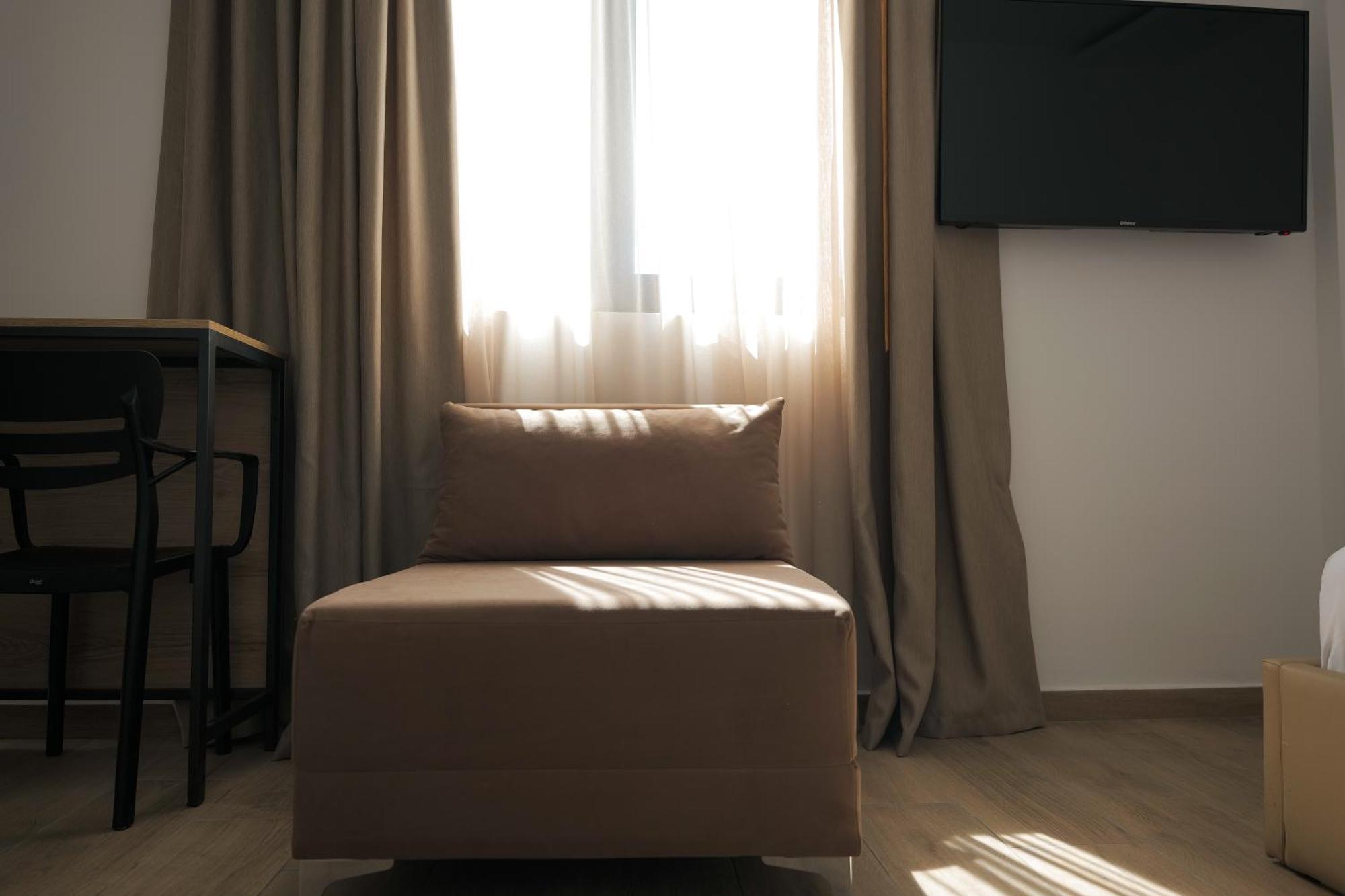 Afa Hotel Durrës Extérieur photo