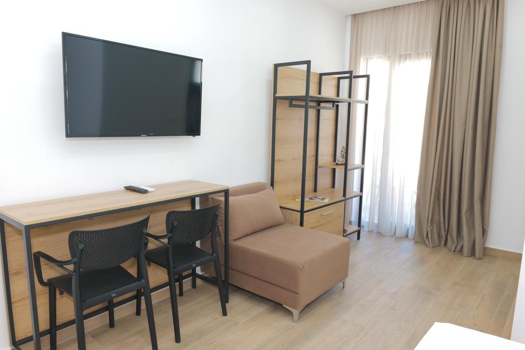 Afa Hotel Durrës Extérieur photo