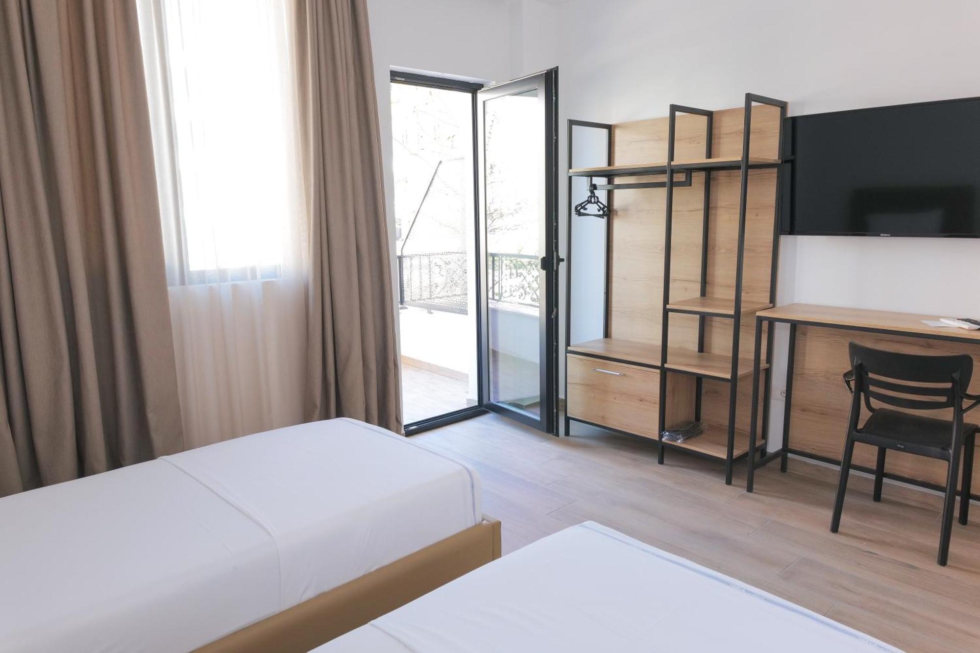 Afa Hotel Durrës Extérieur photo